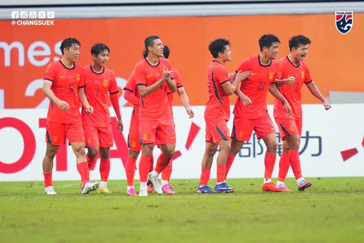 Thắng đậm U23 Thái Lan, U23 Trung Quốc lần đầu vào bán kết Asiad sau 28 năm Thắng đậm U23 Thái Lan, U23 Trung Quốc lần đầu vào bán kết Asiad sau 28 năm