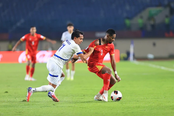 Thắng Philippines 1-0, HLV Kim Sang-sik thừa nhận tuyển Việt Nam may mắn Thắng Philippines 1-0, HLV Kim Sang-sik thừa nhận tuyển Việt Nam may mắn