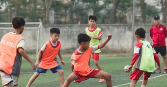 Thể Công Viettel 'săn' tài năng bóng đá Việt Nam