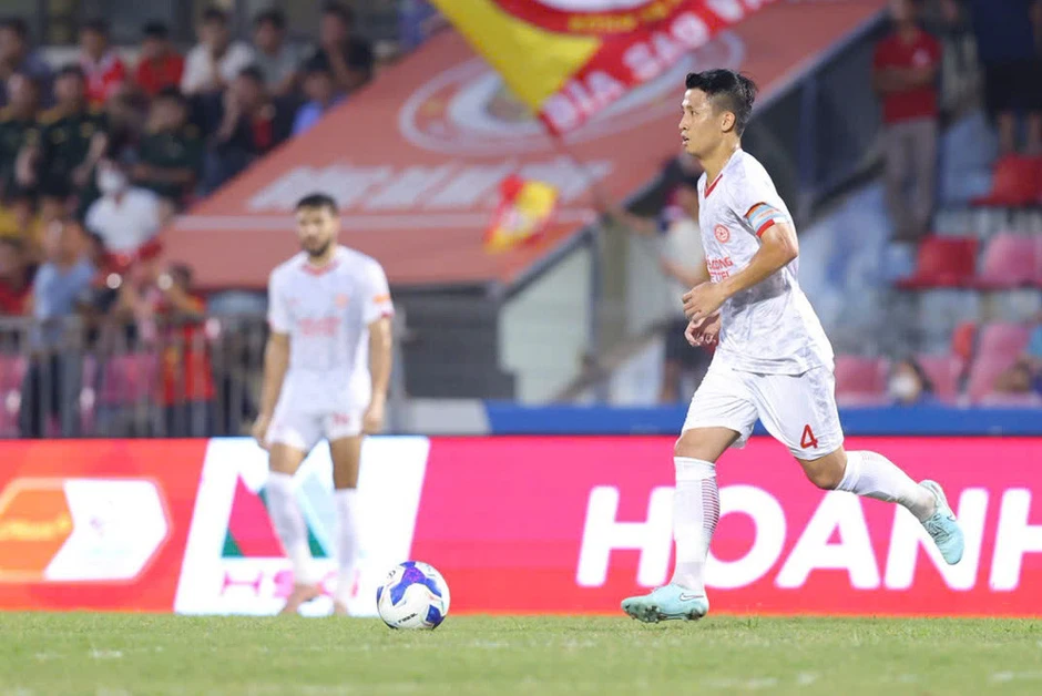 Thể Công Viettel thắng dễ Hà Tĩnh, V-League chưa thể ngã ngũ