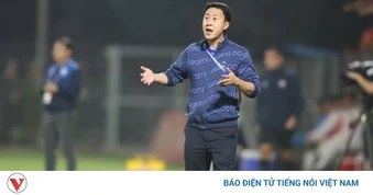 Thêm một HLV ở V-League mất việc