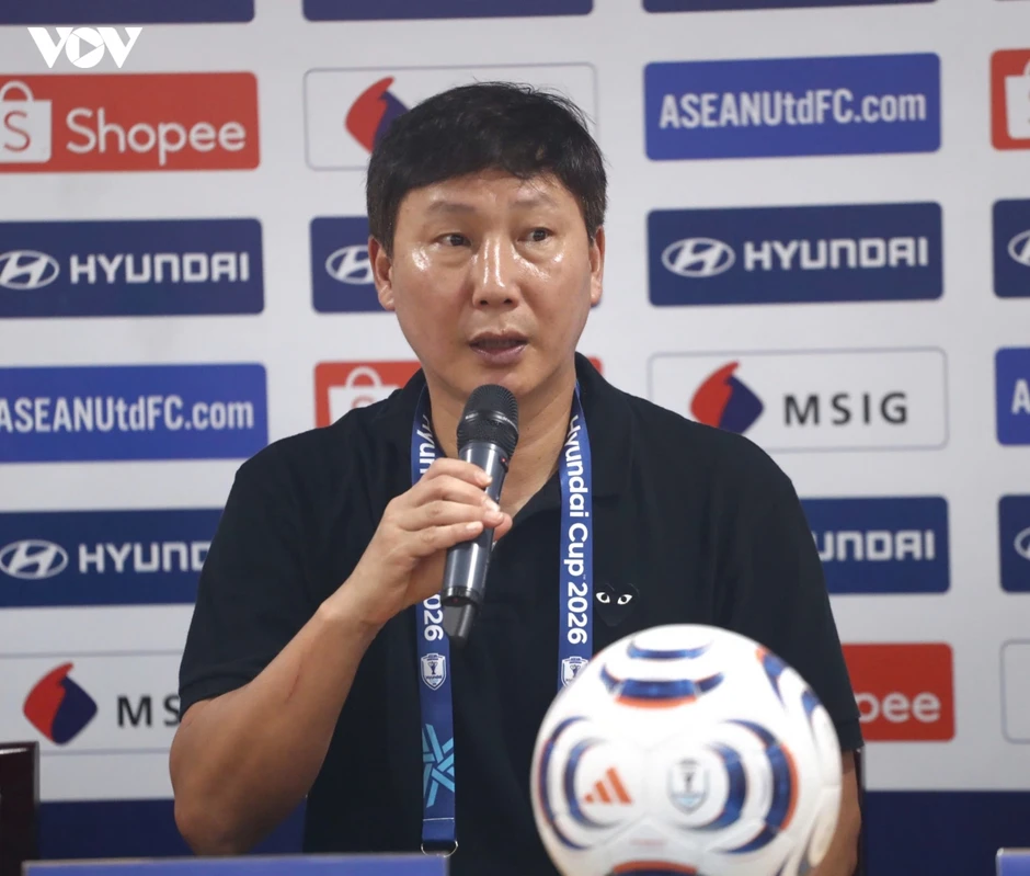 Toàn cảnh: Họp báo sau trận đấu Việt Nam 3-1 Campuchia vòng bảng ASEAN Cup 2026 Toàn cảnh: Họp báo sau trận đấu Việt Nam 3-1 Campuchia vòng bảng ASEAN Cup 2026