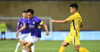 Trực tiếp bóng đá Hà Nội 2-0 SLNA: Hoàng Hên, Hai Long tỏa sáng