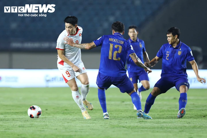 Trực tiếp bóng đá Việt Nam 0-1 Thái Lan: Tài Lộc mất bàn thắng Trực tiếp bóng đá Việt Nam 0-1 Thái Lan: Tài Lộc mất bàn thắng