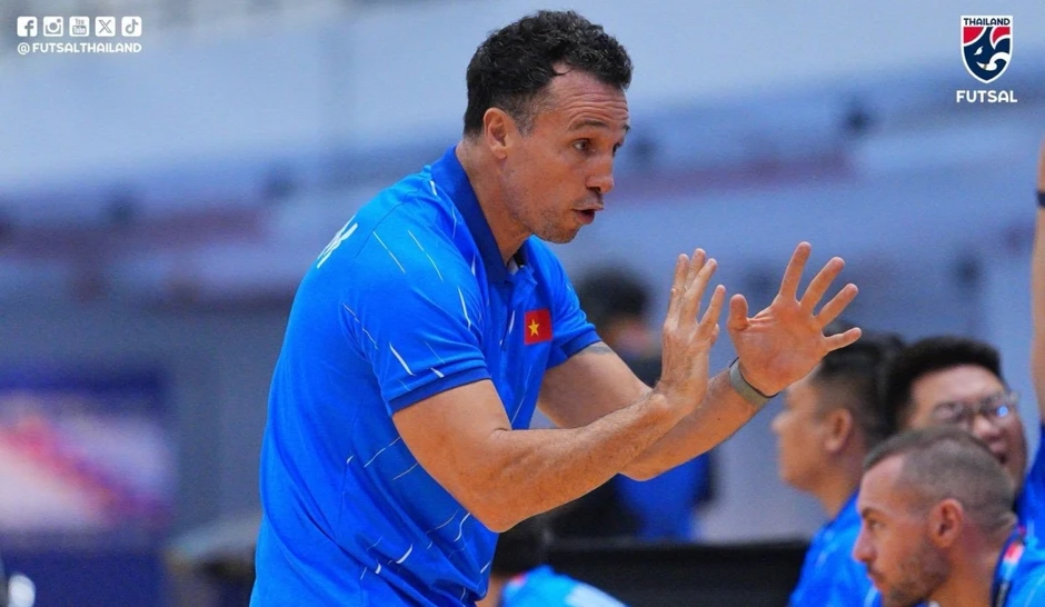 TRỰC TIẾP ĐT Futsal Việt Nam vs ĐT Futsal Thái Lan: Quyết thắng chủ nhà TRỰC TIẾP ĐT Futsal Việt Nam vs ĐT Futsal Thái Lan: Quyết thắng chủ nhà