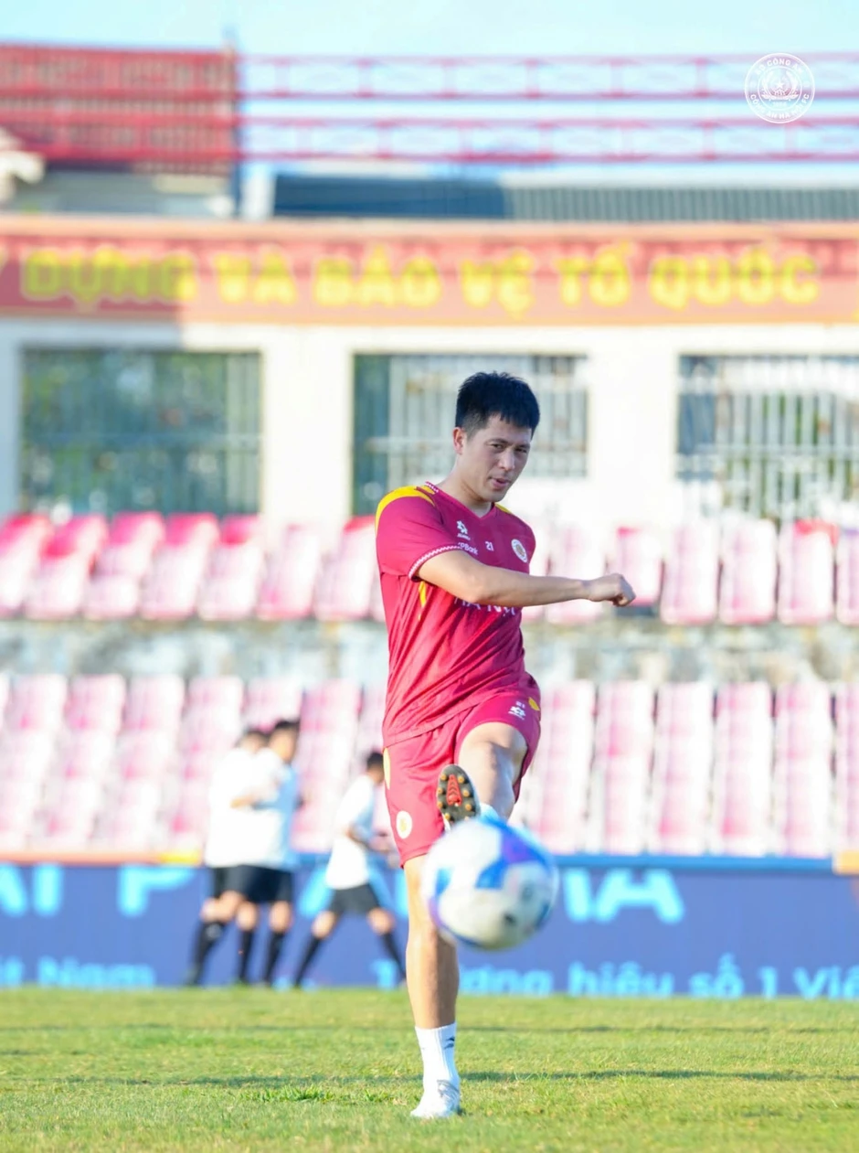 Trực tiếp Hà Tĩnh 0-0 CAHN: Cột dọc từ chối bàn thắng