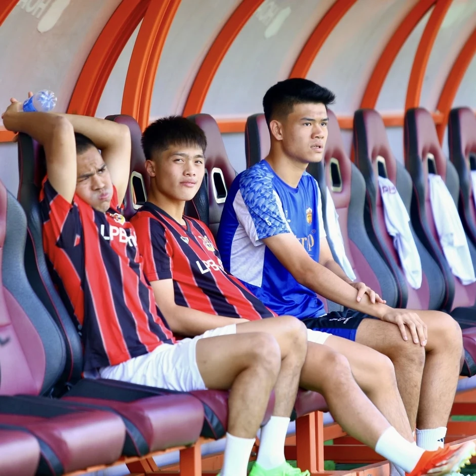 TRỰC TIẾP HAGL 1 - 0 Ninh Bình: Gáo nước lạnh ở Pleiku