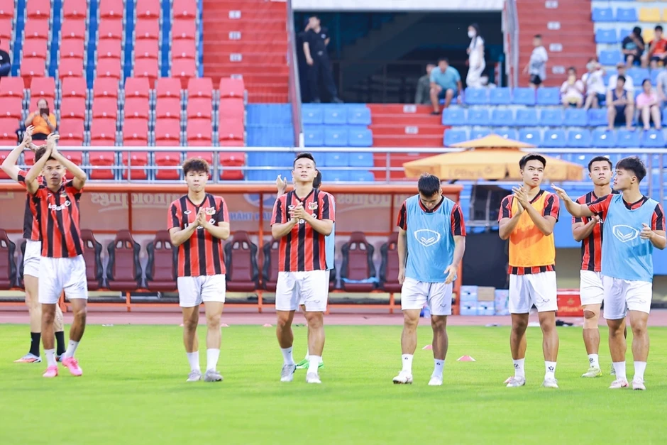 Trực tiếp Ninh Bình 0-0 PVF-CAND: Thách thức với chủ nhà Trực tiếp Ninh Bình 0-0 PVF-CAND: Thách thức với chủ nhà