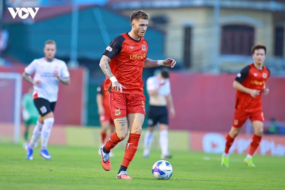 Trực tiếp Ninh Bình 1-0 CA TP.HCM: Tiến Linh vào sân thay người Trực tiếp Ninh Bình 1-0 CA TP.HCM: Tiến Linh vào sân thay người