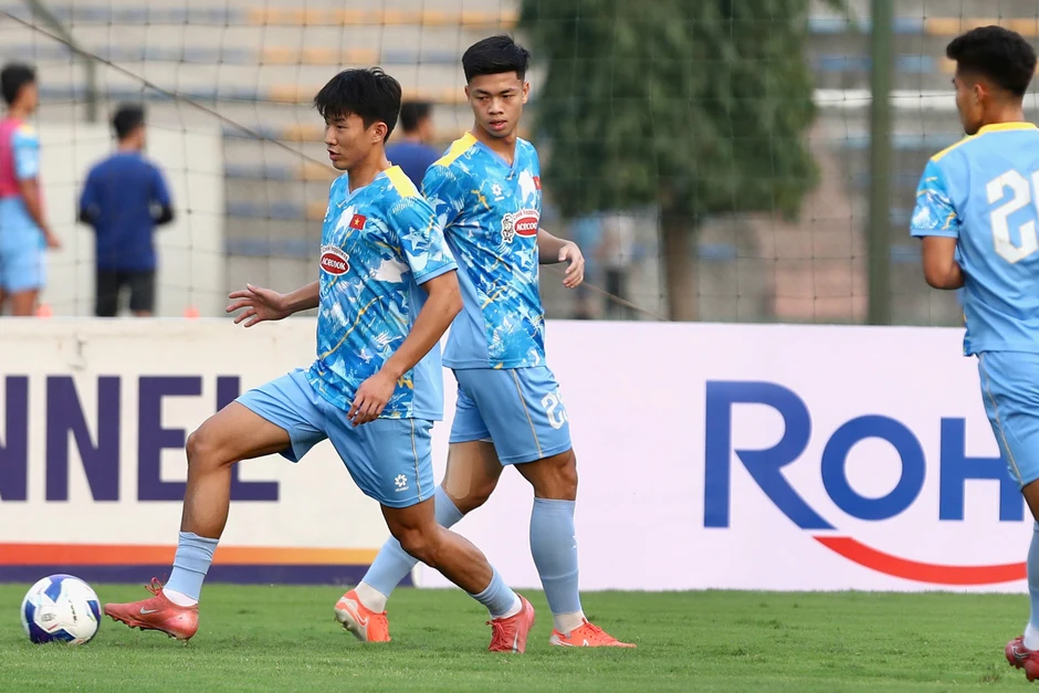 Trung vệ cao nhất U23 Việt Nam sẵn sàng đấu Thái Lan, Trung Quốc Trung vệ cao nhất U23 Việt Nam sẵn sàng đấu Thái Lan, Trung Quốc