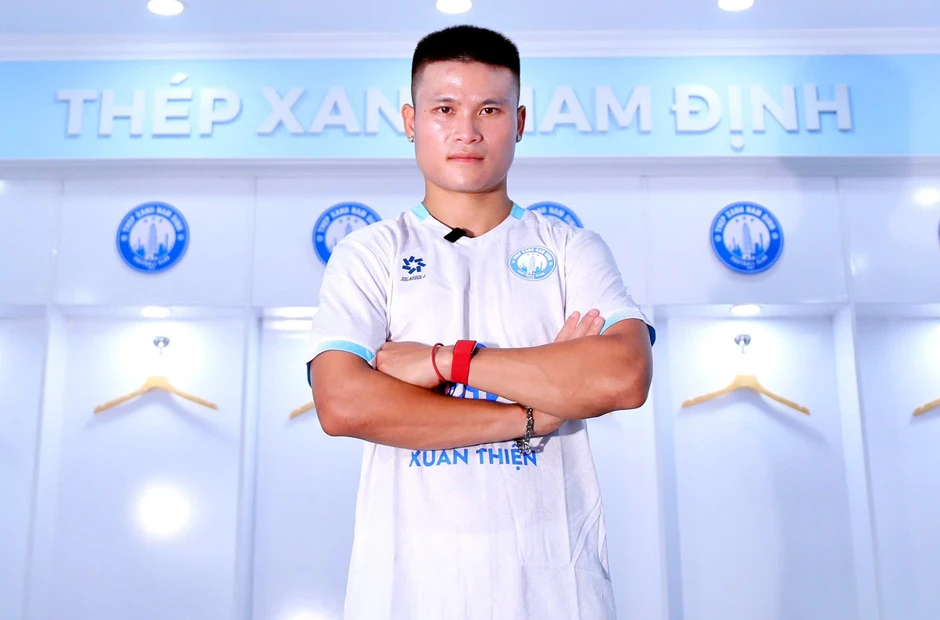 Tuấn Hải gia nhập Nam Định, sát cánh cùng Xuân Son Tuấn Hải gia nhập Nam Định, sát cánh cùng Xuân Son