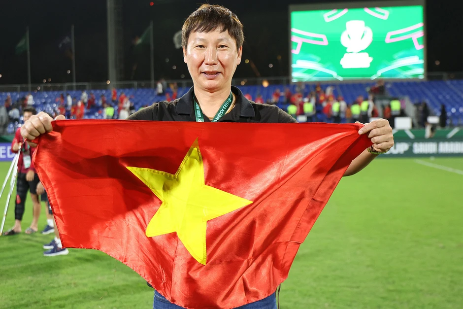 Tuyển Việt Nam: Cần HLV Kim Sang Sik tỉnh táo Tuyển Việt Nam: Cần HLV Kim Sang Sik tỉnh táo