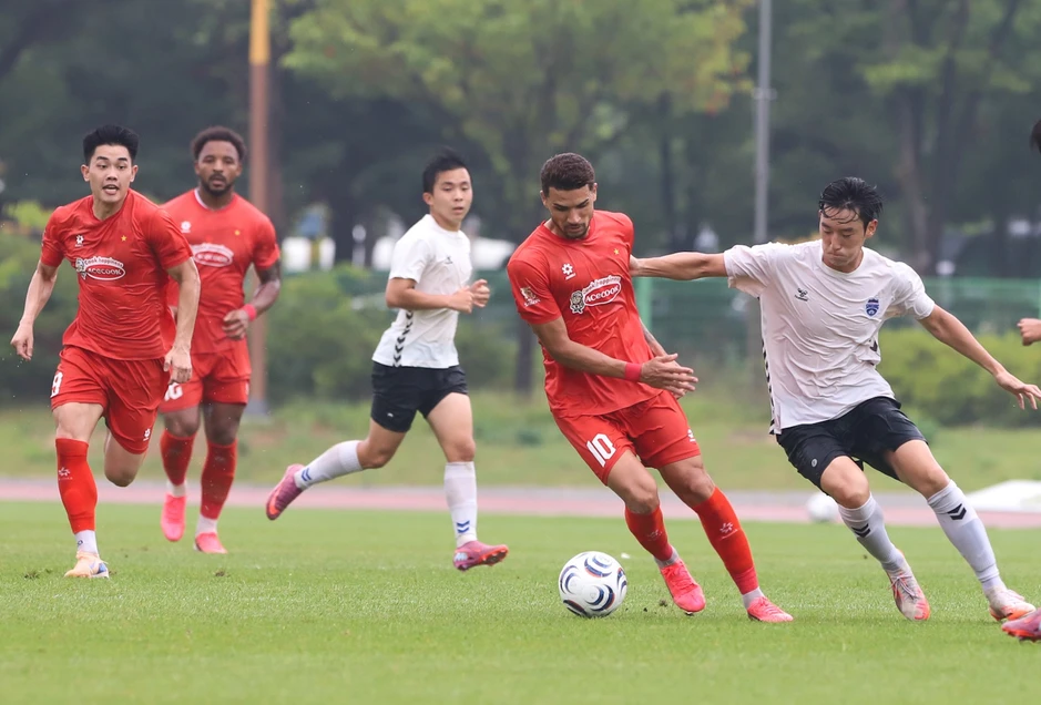 Tuyển Việt Nam gặp Gangwon FC: HLV Kim Sang Sik cần gì? Tuyển Việt Nam gặp Gangwon FC: HLV Kim Sang Sik cần gì?