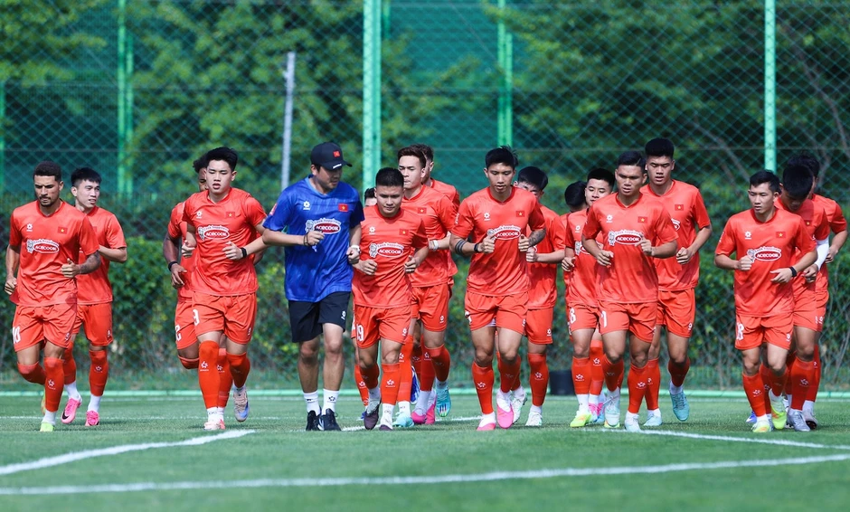 Tuyển Việt Nam: HLV Kim Sang Sik không cần đội hình tối ưu ở ASEAN Cup? Tuyển Việt Nam: HLV Kim Sang Sik không cần đội hình tối ưu ở ASEAN Cup?