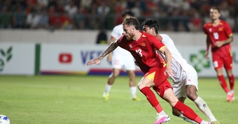 Tuyển Việt Nam: HLV Kim Sang Sik mang gì đến Thái Lan?