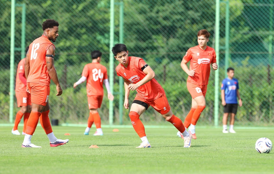 Tuyển Việt Nam tung đội hình mạnh nhất đấu Gangwon FC ở Hàn Quốc?