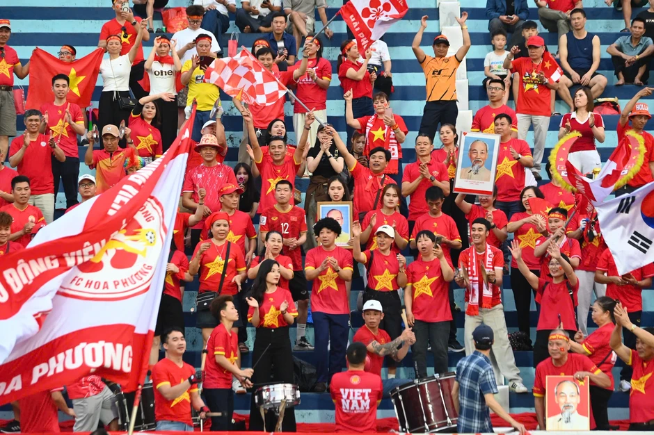 Tuyển Việt Nam vs Malaysia: Hoàng Hên, Xuân Son đá chính Tuyển Việt Nam vs Malaysia: Hoàng Hên, Xuân Son đá chính