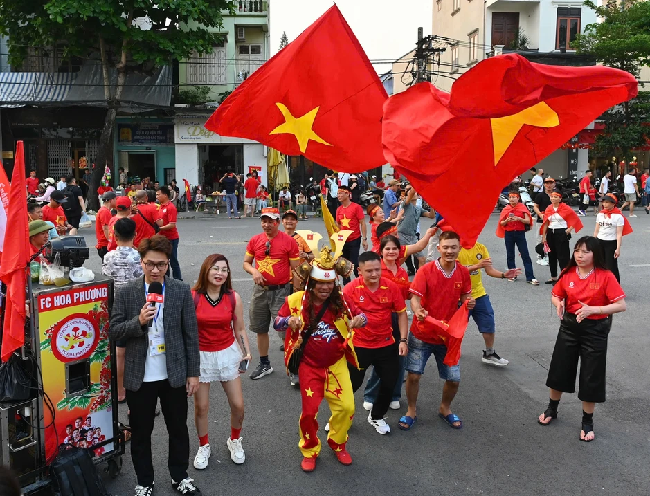 Tuyển Việt Nam vs Malaysia: Hoàng Hên, Xuân Son đá chính Tuyển Việt Nam vs Malaysia: Hoàng Hên, Xuân Son đá chính