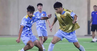 U17 Việt Nam quyết đấu UAE, HLV Cristiano Roland làm điều đặc biệt