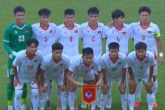 U19 Việt Nam đè bẹp Myanmar U19 Việt Nam đè bẹp Myanmar