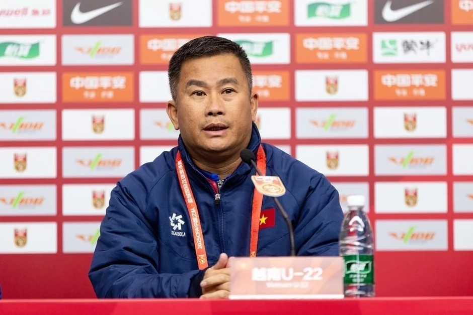 U23 Việt Nam triệu tập 2 cầu thủ Việt kiều, HLV Kim Sang Sik không dẫn dắt U23 Việt Nam triệu tập 2 cầu thủ Việt kiều, HLV Kim Sang Sik không dẫn dắt