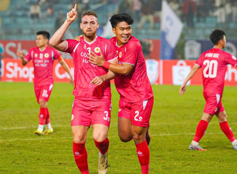 V-League ngã ngũ sớm: Bớt kịch tính nhưng lại... may cho tuyển Việt Nam
