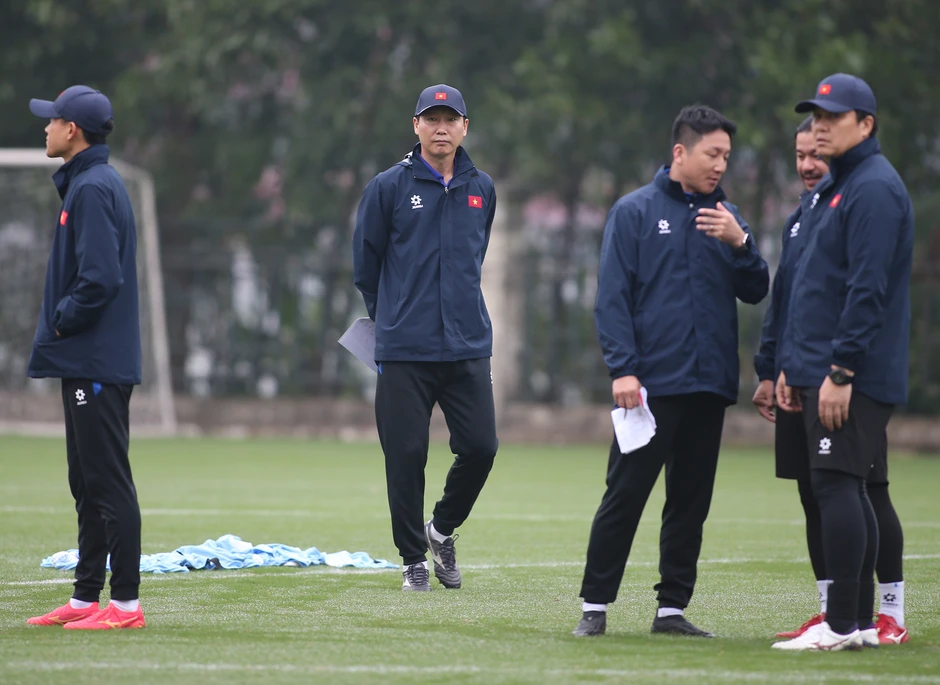 V-League ngã ngũ sớm: Bớt kịch tính nhưng lại... may cho tuyển Việt Nam