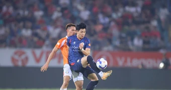 V-League sắp an bài, HLV Kim Sang Sik liệu đã thở phào?
