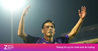Văn Quyết gây tranh cãi