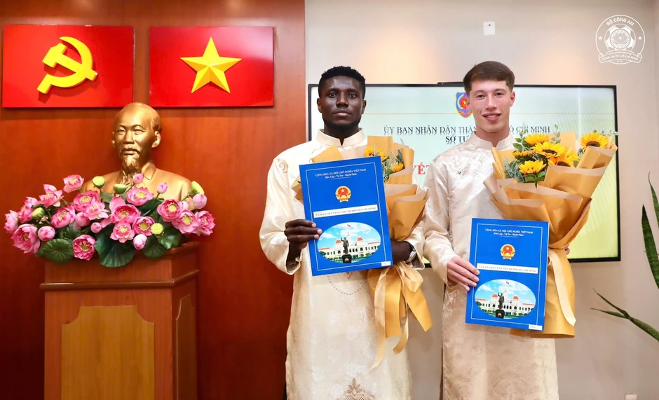 Vì sao tuyển Việt Nam không gọi 2 cầu thủ mới nhập tịch dự FIFA ASEAN Cup? Vì sao tuyển Việt Nam không gọi 2 cầu thủ mới nhập tịch dự FIFA ASEAN Cup?