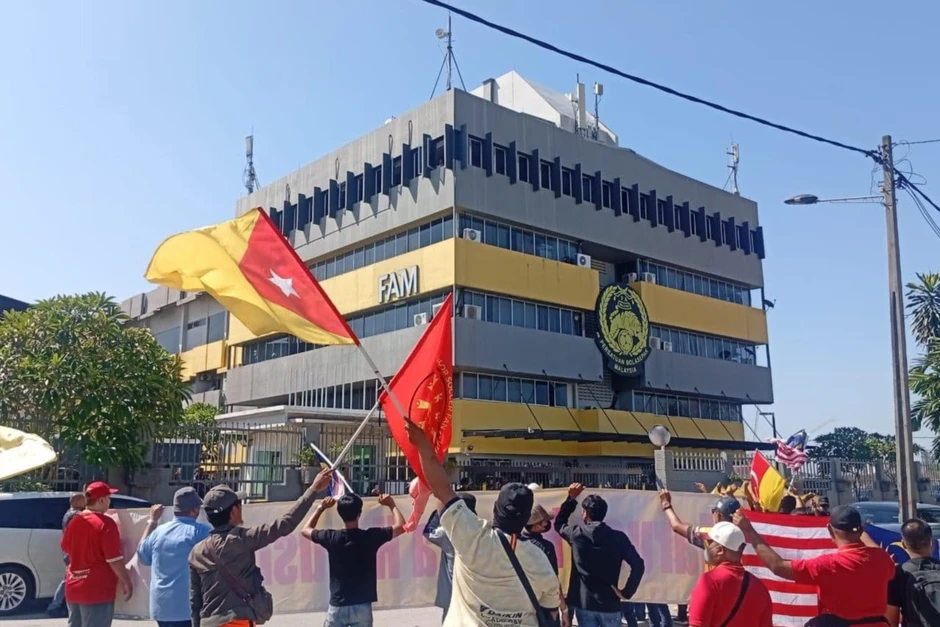 Vụ ai tố Malaysia lên FIFA: Không thể lấy cái sàng che con voi Vụ ai tố Malaysia lên FIFA: Không thể lấy cái sàng che con voi
