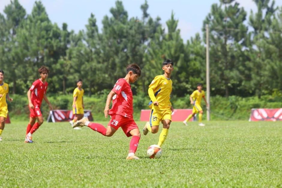Xác định 8 đội bóng vào tứ kết U17 quốc gia 2026