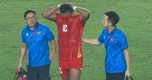 Xuân Son bật khóc rời sân, nguy cơ nghỉ hết giải FIFA ASEAN Cup