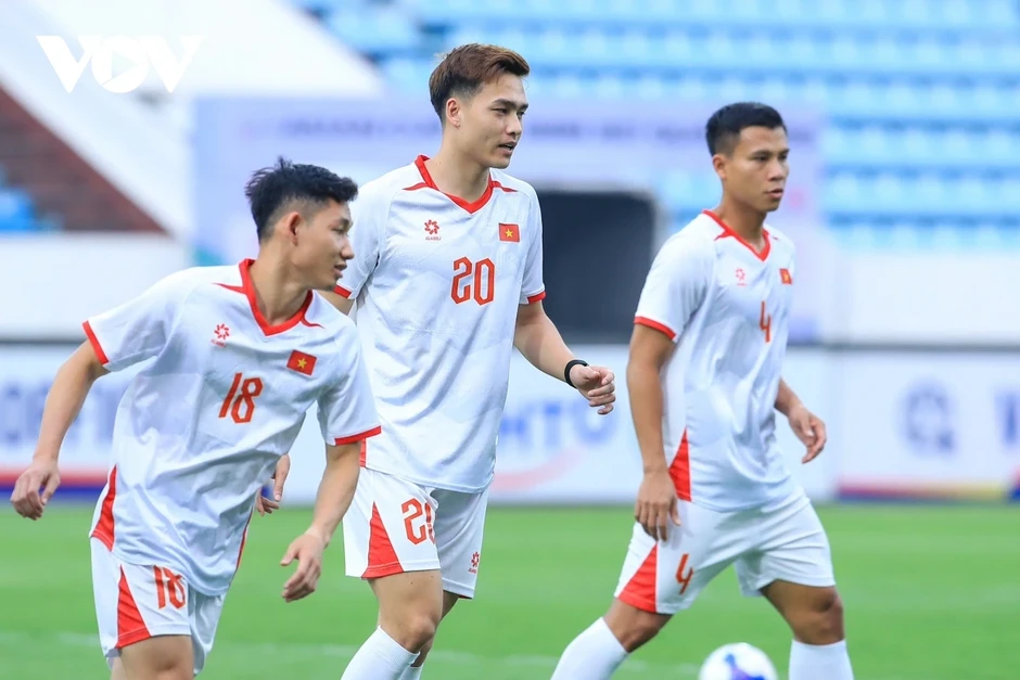 Xuân Son, Hoàng Hên cùng ĐT Việt Nam hoàn tất buổi tập cuối trước khi đấu Malaysia