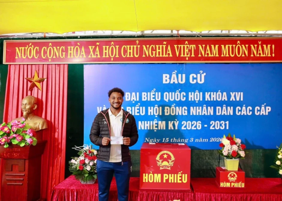Xuân Son, Hoàng Hên đi bầu cử Xuân Son, Hoàng Hên đi bầu cử