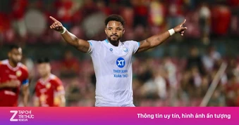 Xuân Son liên tiếp ghi bàn