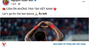 Xuân Son tri ân người hâm mộ sau trận thắng ĐT Thái Lan