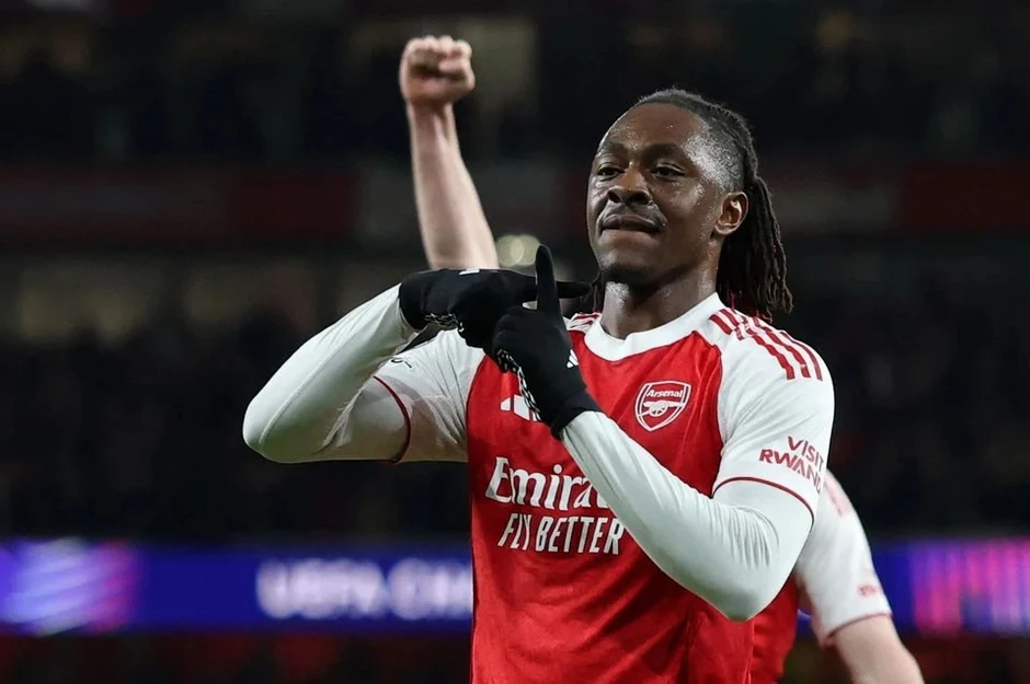 10 khoảnh khắc định hình nên chức vô địch Ngoại hạng Anh của Arsenal