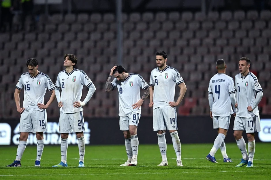 4.300 ngày, 3 lần lỡ hẹn World Cup và nỗi buồn tột cùng của bóng đá Italia