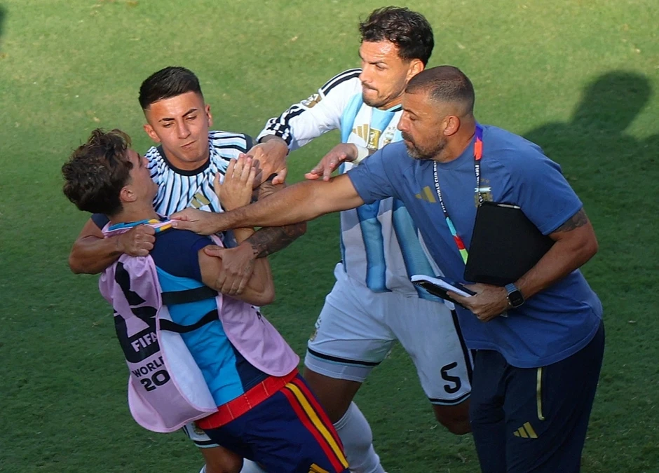 6 ngôi sao Argentina có nguy cơ bị cấm thi đấu ở World Cup 2030 6 ngôi sao Argentina có nguy cơ bị cấm thi đấu ở World Cup 2030