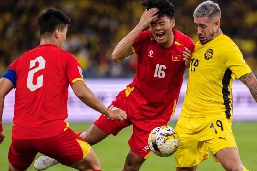 AFC tiết lộ về án phạt xử thua Malaysia 0-3 trước tuyển Việt Nam AFC tiết lộ về án phạt xử thua Malaysia 0-3 trước tuyển Việt Nam
