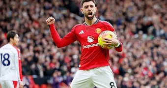 Ai hay nhất, ai tệ nhất khi Man United thắng nhọc Crystal Palace?