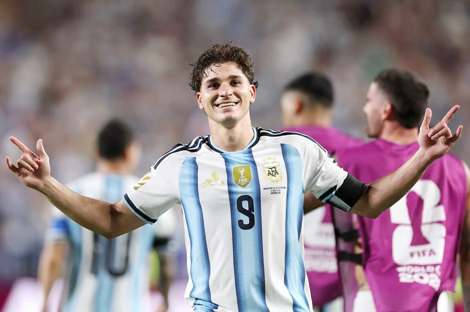 Arsenal chiêu mộ 'người hùng' tuyển Argentina Arsenal chiêu mộ 'người hùng' tuyển Argentina