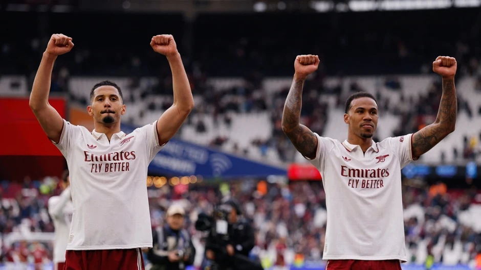 Arsenal có thể vô địch ngoại hạng Anh sớm một vòng đấu Arsenal có thể vô địch ngoại hạng Anh sớm một vòng đấu