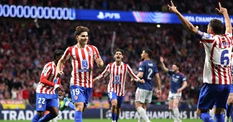 Arsenal đánh rơi chiến thắng trên sân Atletico Madrid