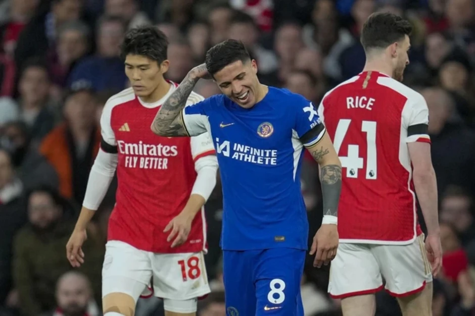 Arsenal “lép vế” trong đội hình kết hợp với Chelsea