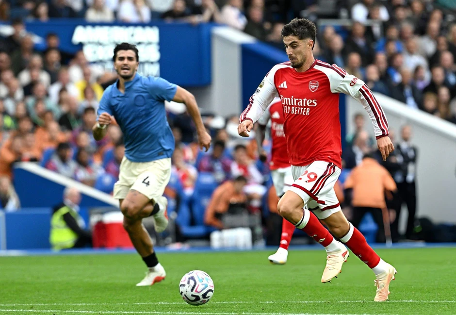 Arsenal nhận cú sốc trên sân Brighton, đứt mạch toàn thắng Arsenal nhận cú sốc trên sân Brighton, đứt mạch toàn thắng