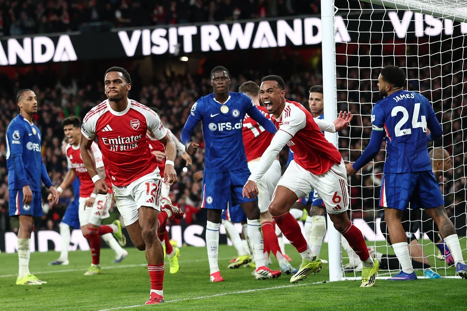 Arsenal thắng Chelsea 2-1: Vũ khí bóng chết và siêu nhân Raya Arsenal thắng Chelsea 2-1: Vũ khí bóng chết và siêu nhân Raya