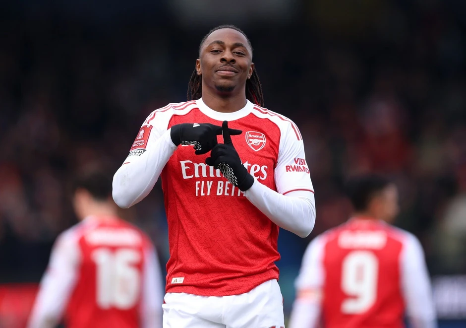 Arsenal thắng hú vía ở FA Cup Arsenal thắng hú vía ở FA Cup