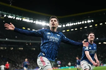Arsenal thắng kịch tính Sporting Lisbon ở Champions League
